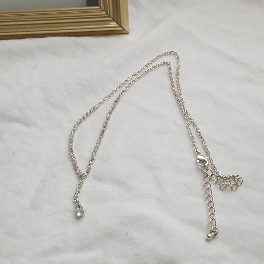 Sparkly necklace